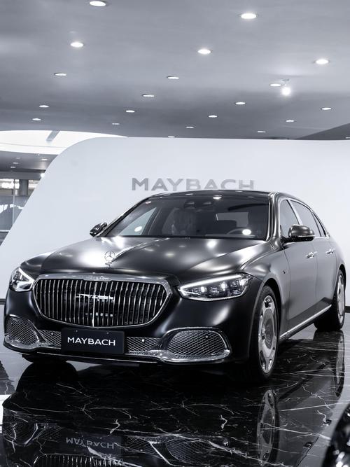 佛山77岚图汽车的售后服务让用户无忧出行，迈巴赫未来的豪华车趋势